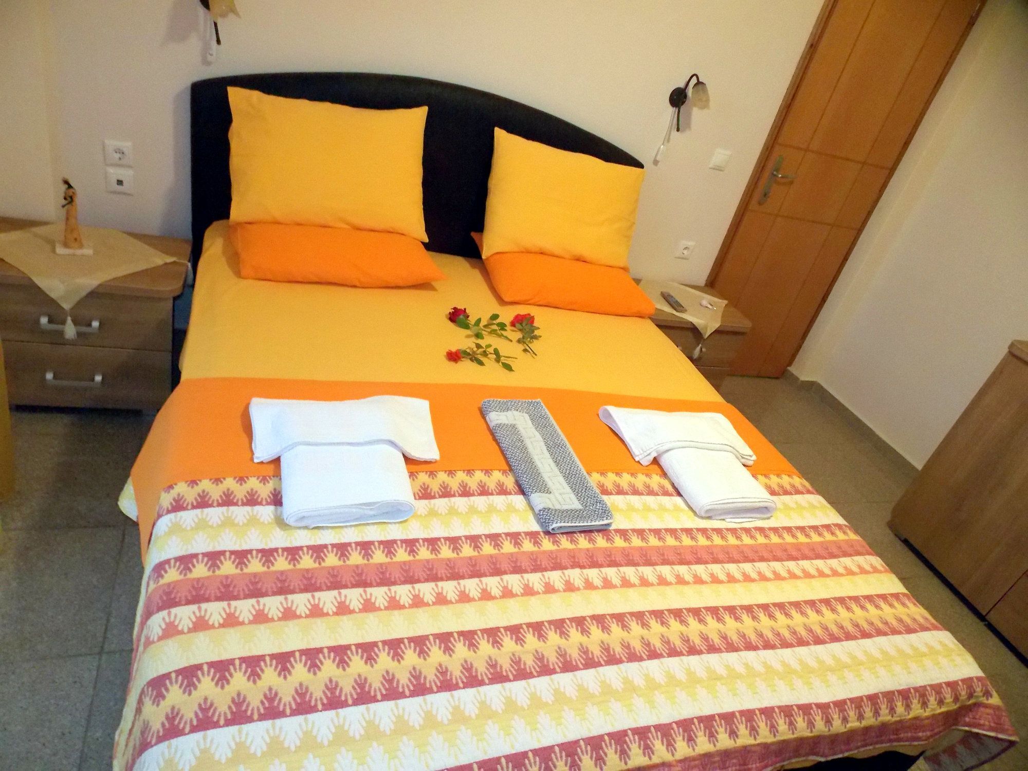 Nikos Apartments Sithonia Eksteriør billede